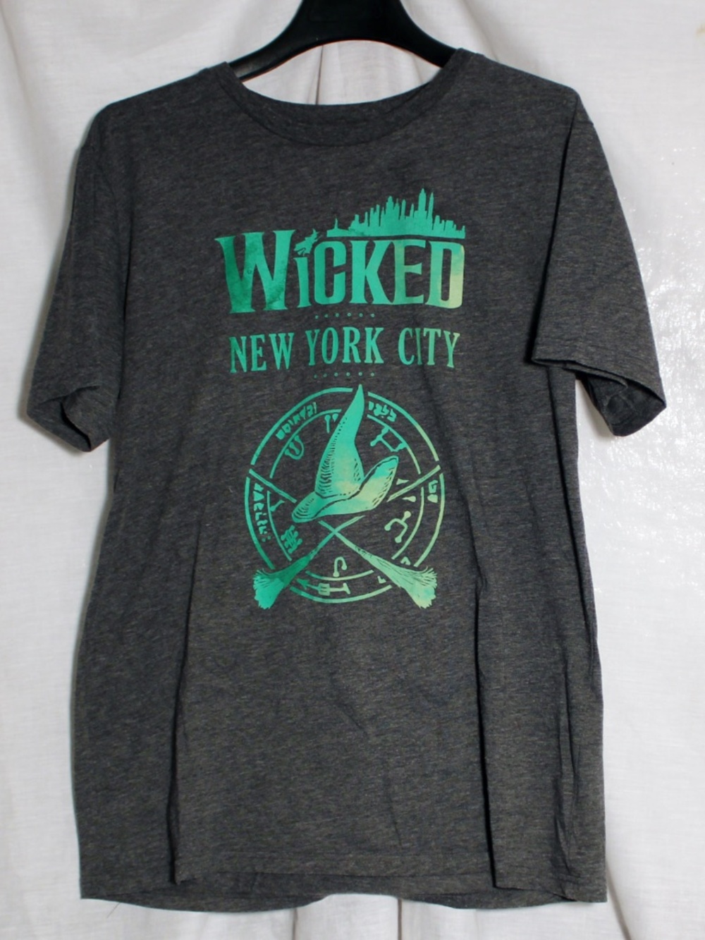 Authentic Wicked The Musical Logo Tee NYC Broadway Show Unisex